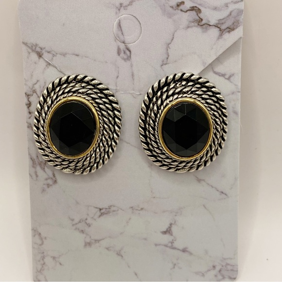 Silver gold rope textured setting with dark faceted glass stone clip on earrings - Picture 5 of 16